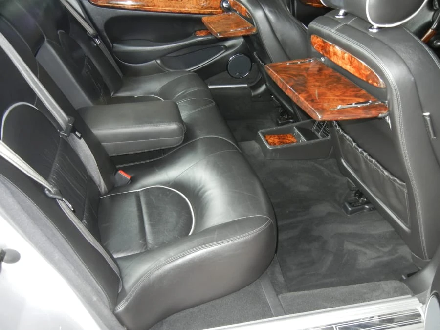 2001 Jaguar X308 XJ - Image 6 of 8