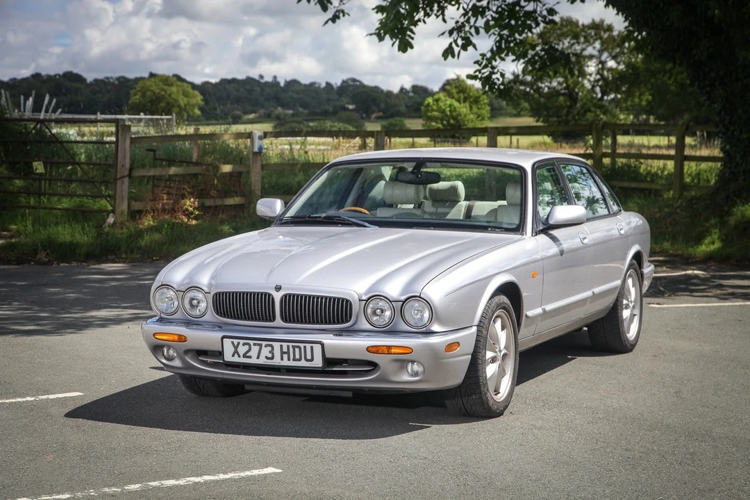 2001 Jaguar X308 XJ - Image 18 of 30