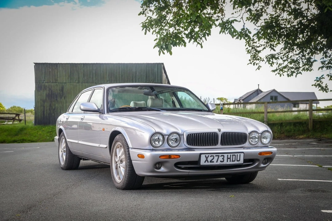2001 Jaguar X308 XJ - Image 16 of 31