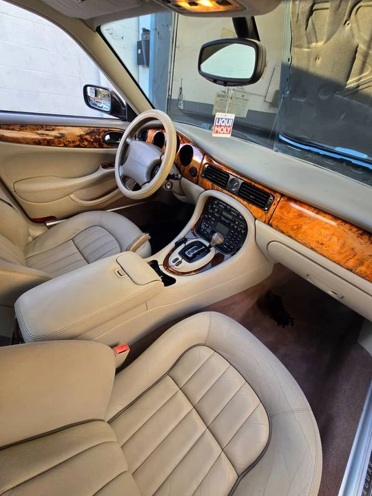 2001 Jaguar X308 XJ - Image 5 of 15