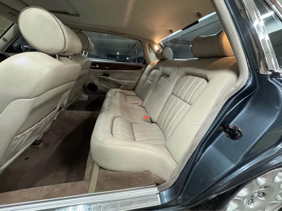 2001 Jaguar X308 XJ - Image 12 of 14