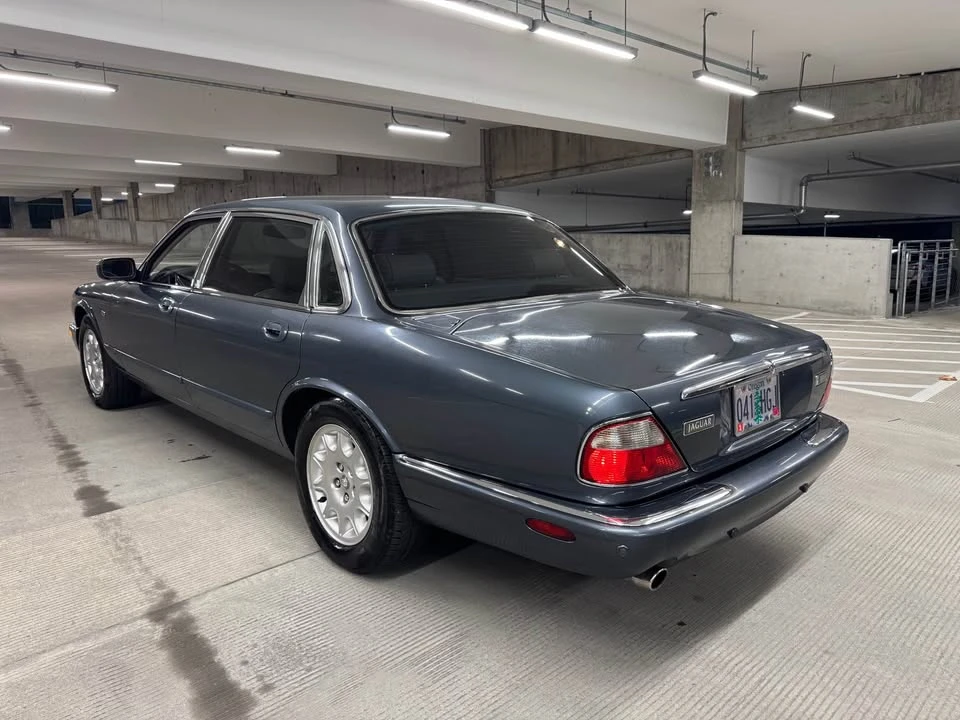 2001 Jaguar X308 XJ - Image 3 of 14