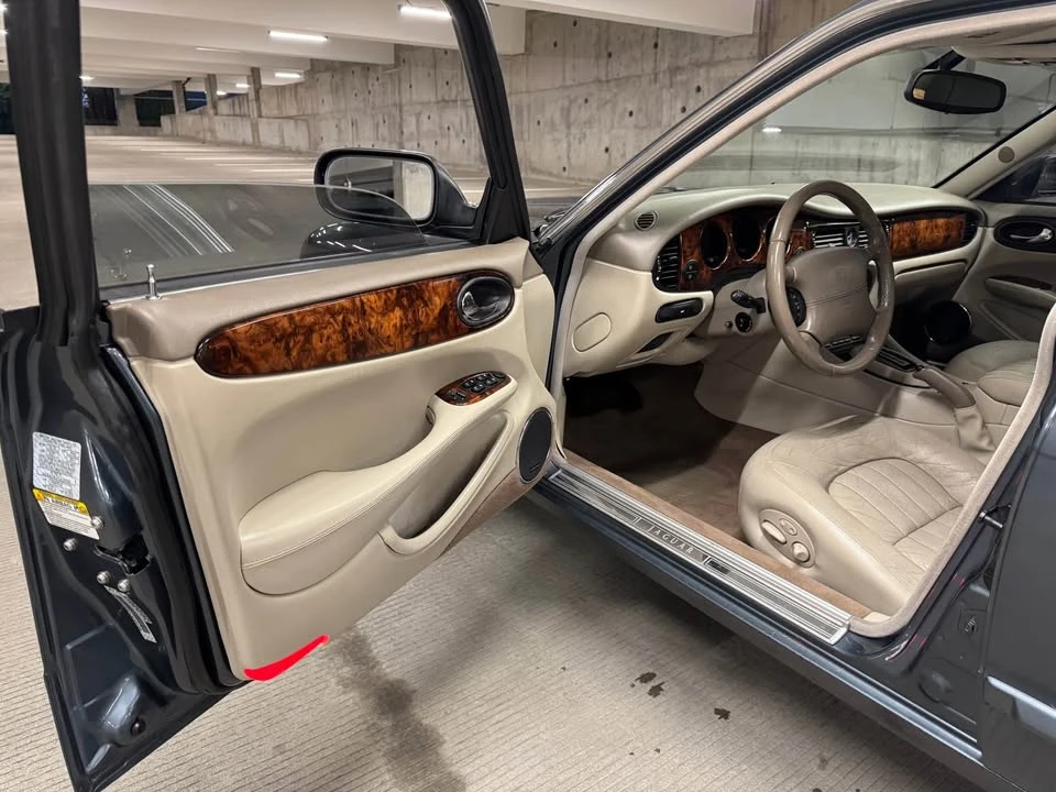 2001 Jaguar X308 XJ - Image 9 of 14