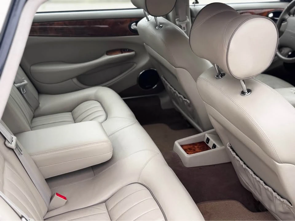 2001 Jaguar X308 XJ - Image 16 of 19