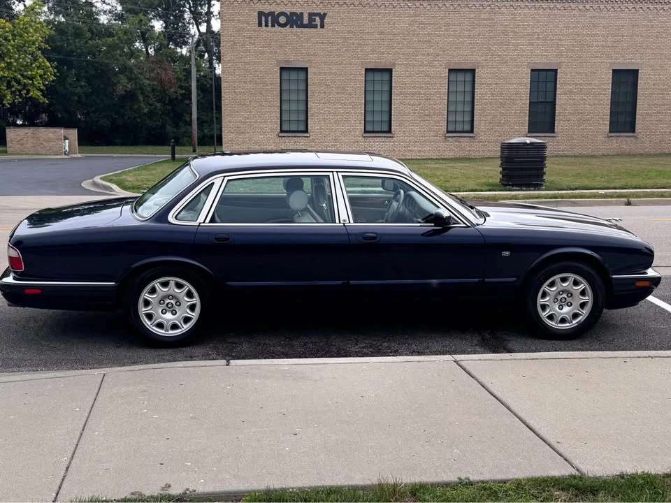 2001 Jaguar X308 XJ - Image 2 of 19