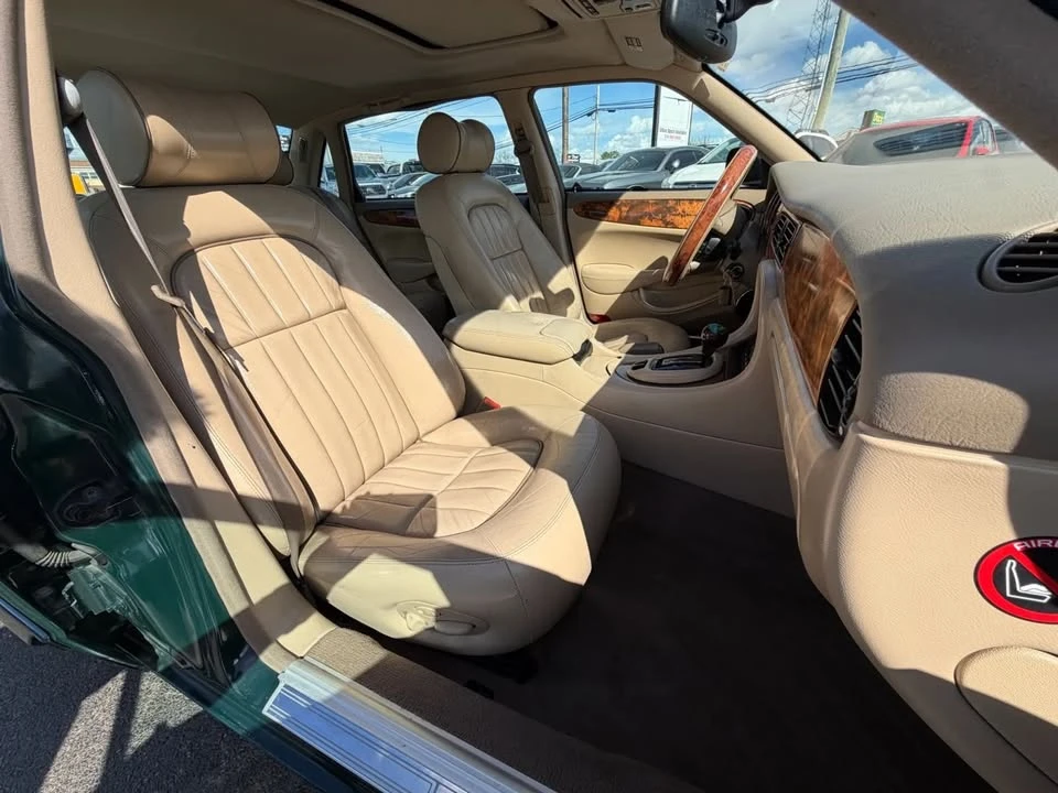 2001 Jaguar X308 XJ - Image 16 of 20
