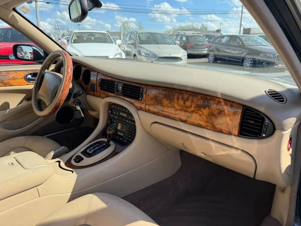2001 Jaguar X308 XJ - Image 17 of 20