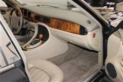 2001 Jaguar X308 XJ - Image 15 of 15