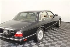 2001 Jaguar X308 XJ - Image 4 of 15