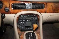 2001 Jaguar X308 XJ - Image 14 of 15