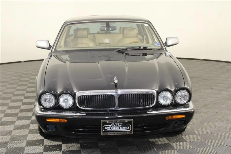 2001 Jaguar X308 XJ - Image 2 of 15