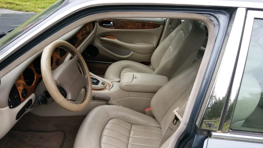 2001 Jaguar X308 XJ - Image 4 of 6