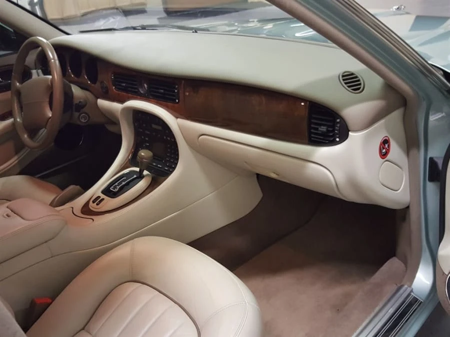 2001 Jaguar X308 XJ - Image 5 of 12