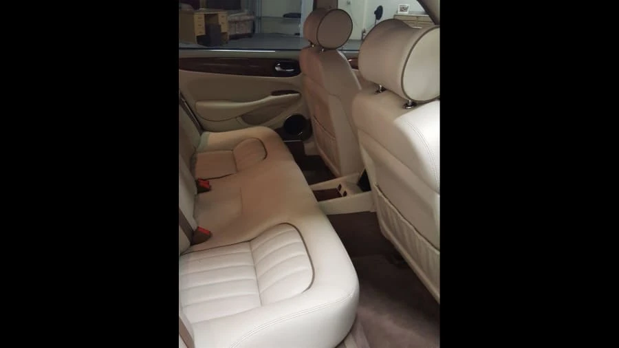 2001 Jaguar X308 XJ - Image 6 of 12