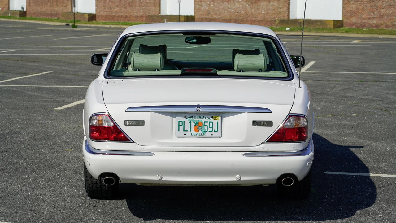 2001 Jaguar X308 XJ - Image 7 of 31