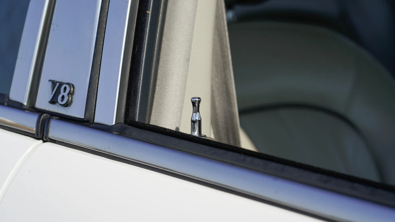 2001 Jaguar X308 XJ - Image 29 of 31
