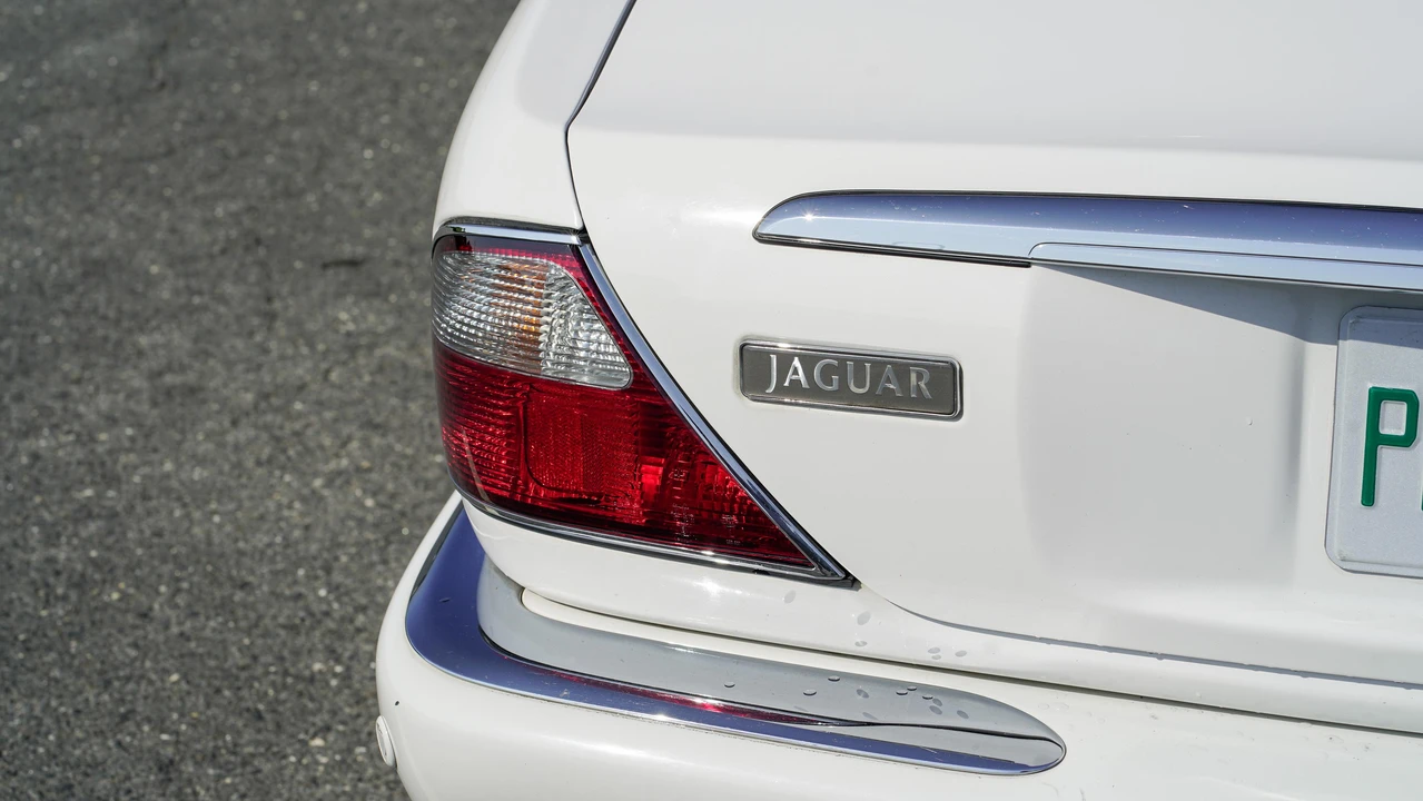 2001 Jaguar X308 XJ - Image 26 of 31