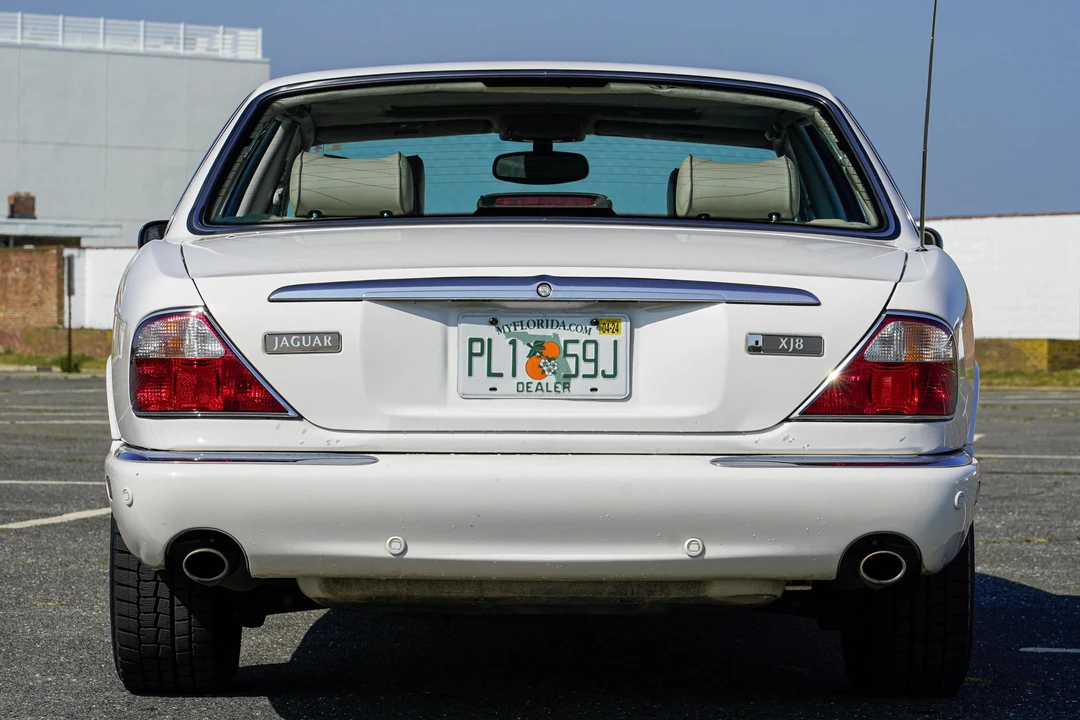 2001 Jaguar X308 XJ - Image 5 of 31