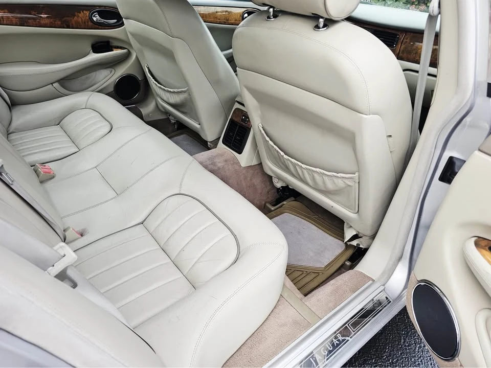 2001 Jaguar X308 XJ - Image 11 of 16
