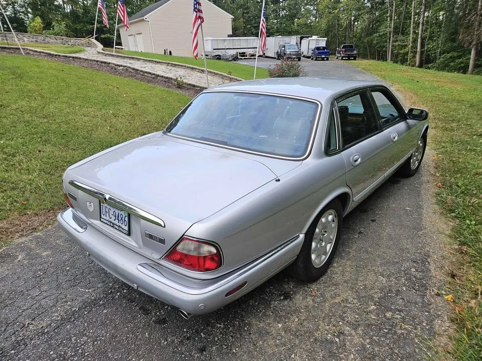 2001 Jaguar X308 XJ - Image 2 of 9