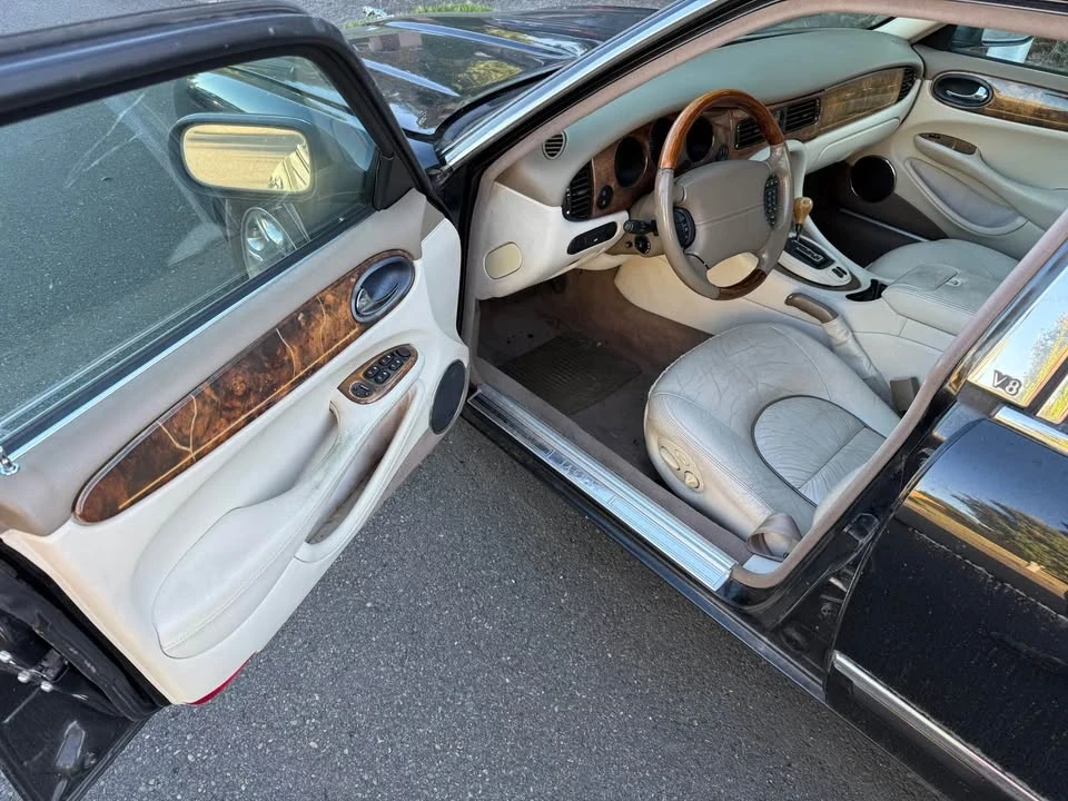 2001 Jaguar X308 XJ - Image 5 of 8