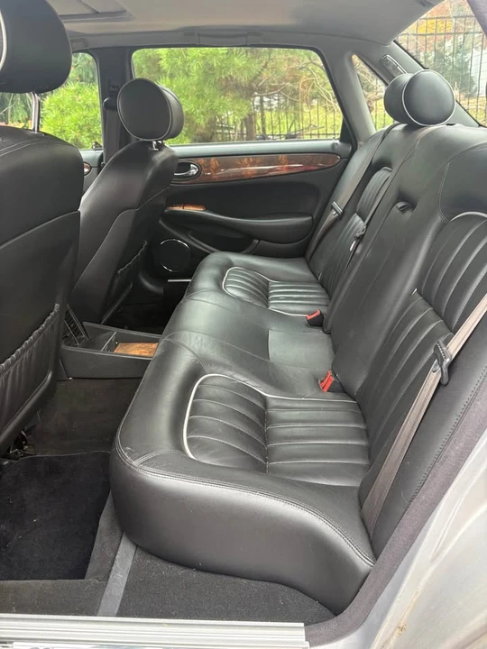 2001 Jaguar X308 XJ - Image 7 of 9