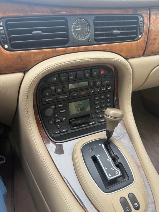 2001 Jaguar X308 XJ - Image 17 of 19