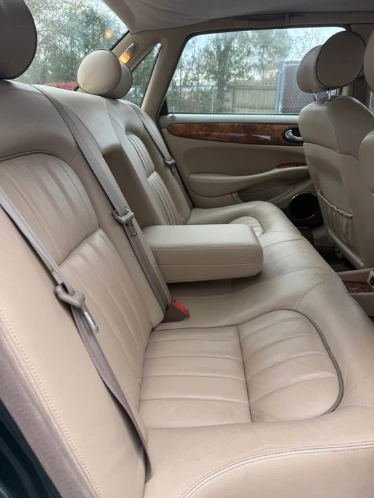 2001 Jaguar X308 XJ - Image 10 of 19