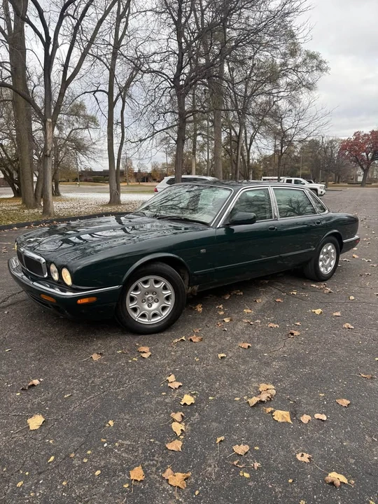 2001 Jaguar X308 XJ - Image 2 of 19