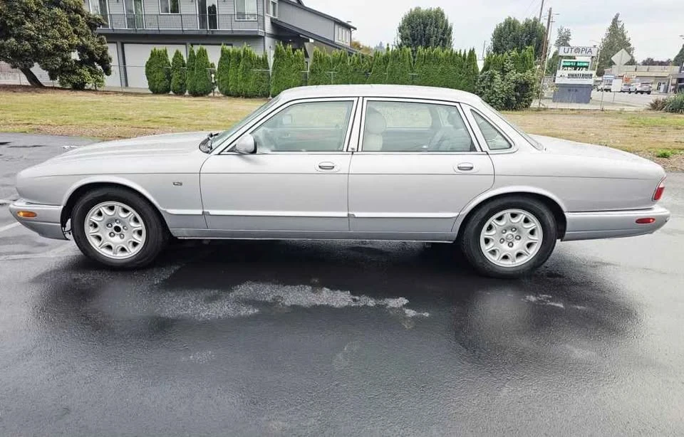 2001 Jaguar X308 XJ - Image 2 of 17