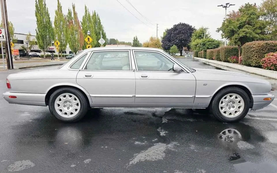 2001 Jaguar X308 XJ - Image 6 of 17
