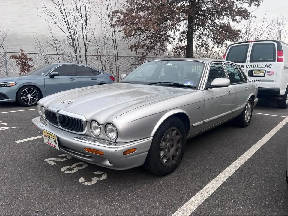 2001 Jaguar X308 XJ - Image 3 of 13