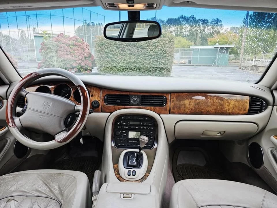 2001 Jaguar XJ Series 4 - Image 13 of 17