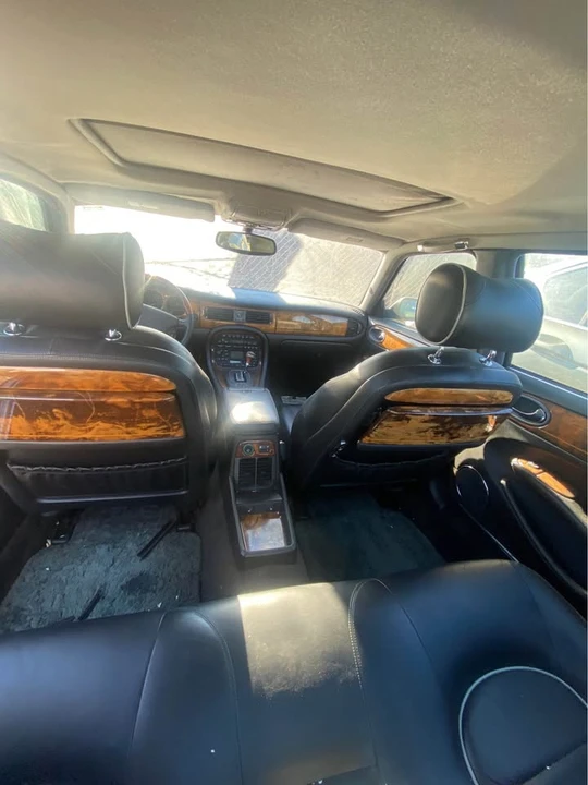 2001 Jaguar X308 XJ - Image 2 of 5