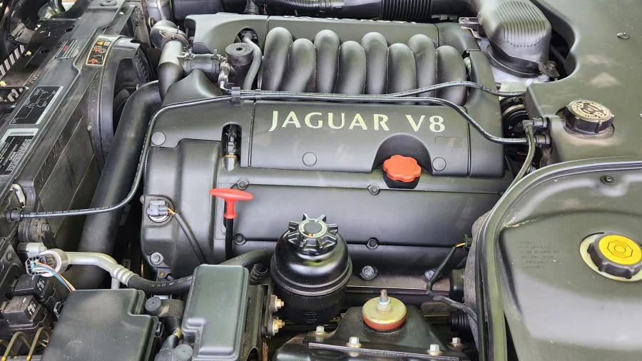 2001 Jaguar X308 XJ - Image 4 of 4