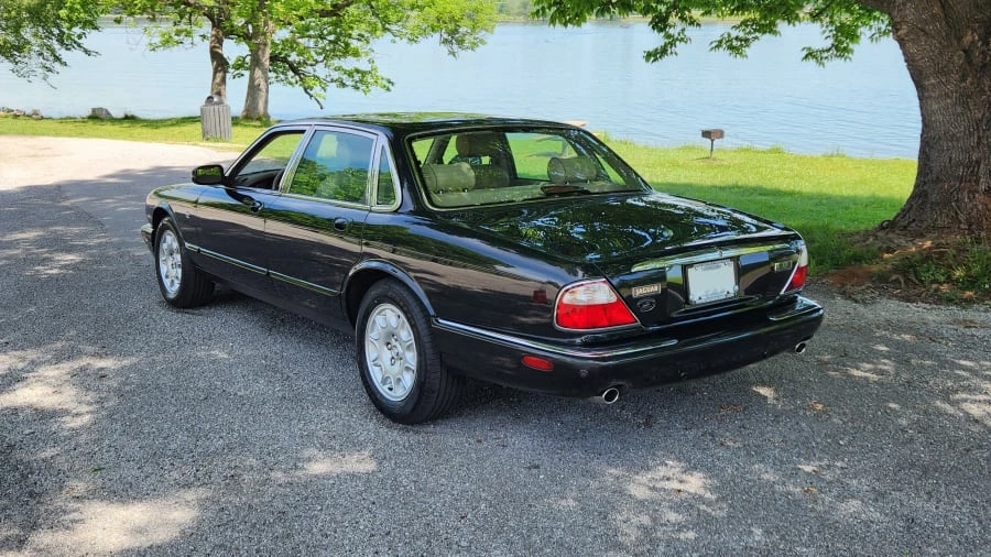2001 Jaguar X308 XJ - Image 2 of 4