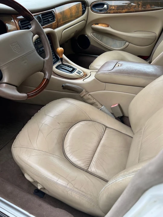 2001 Jaguar X308 XJ - Image 6 of 7