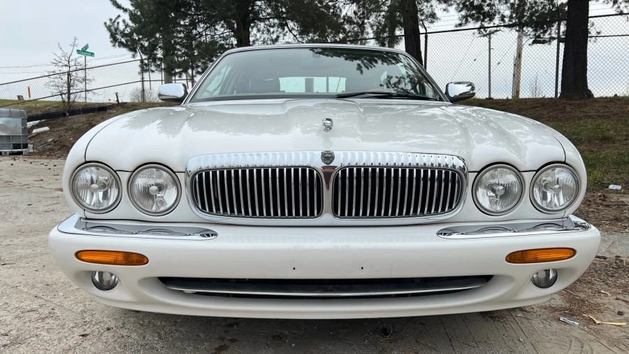 2001 Jaguar X308 XJ - Image 3 of 7