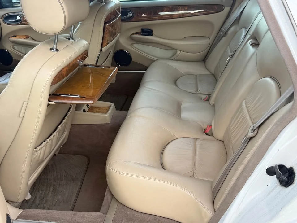 2001 Jaguar X308 XJ - Image 5 of 10