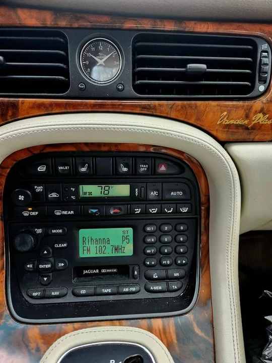 2001 Jaguar X308 XJ - Image 14 of 16