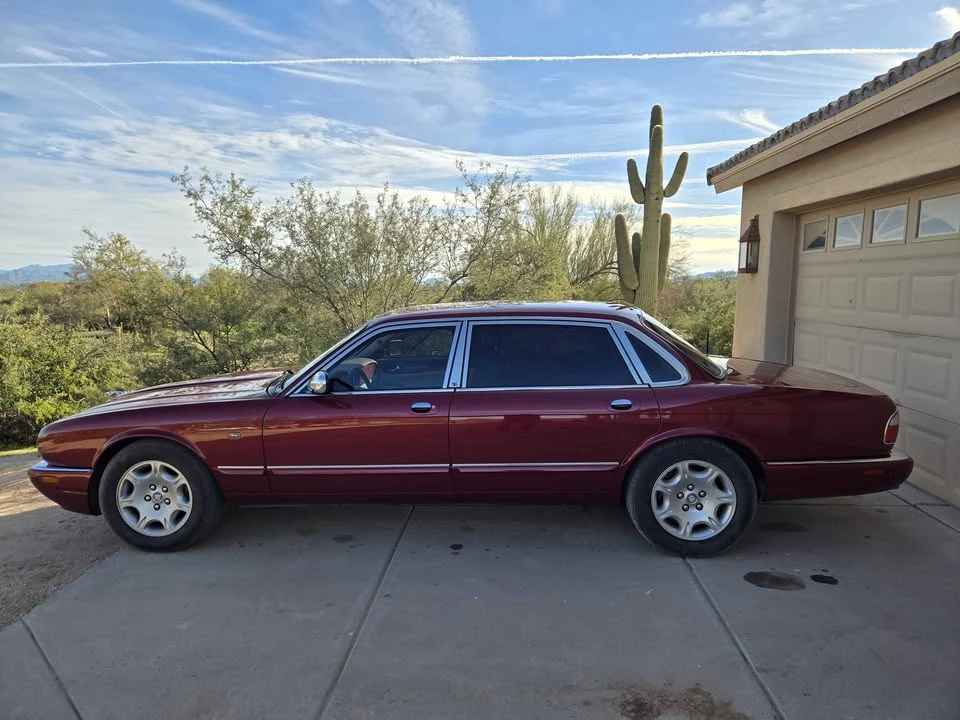 2001 Jaguar X308 XJ - Image 2 of 12