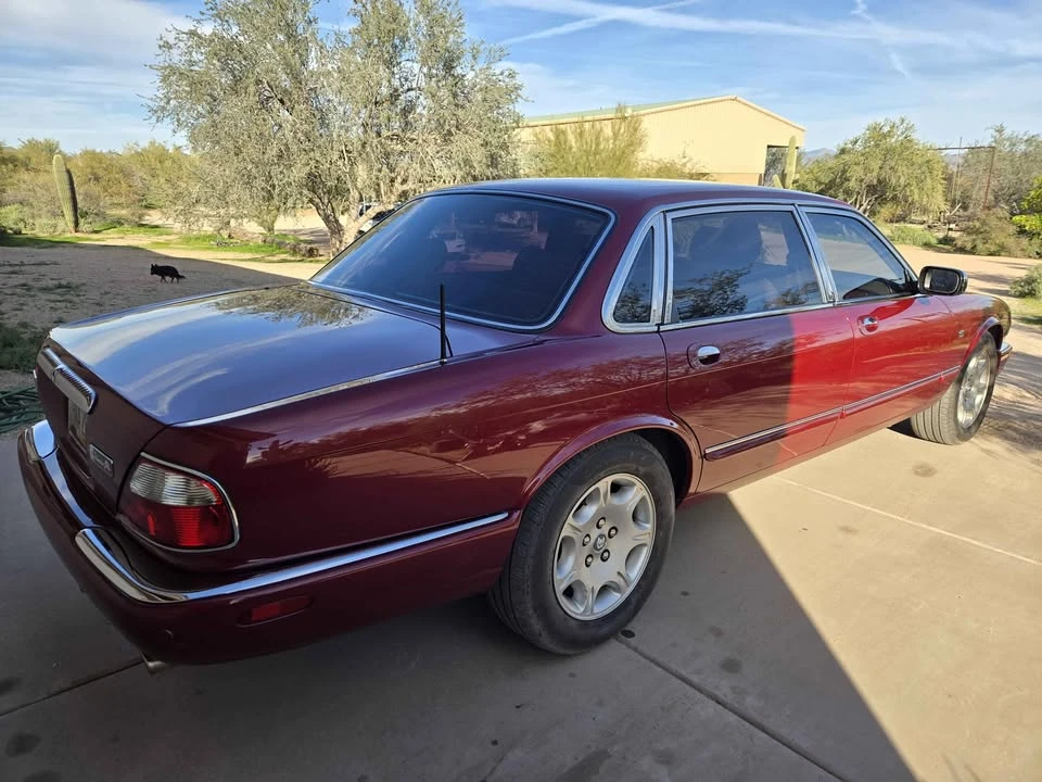 2001 Jaguar X308 XJ - Image 3 of 12