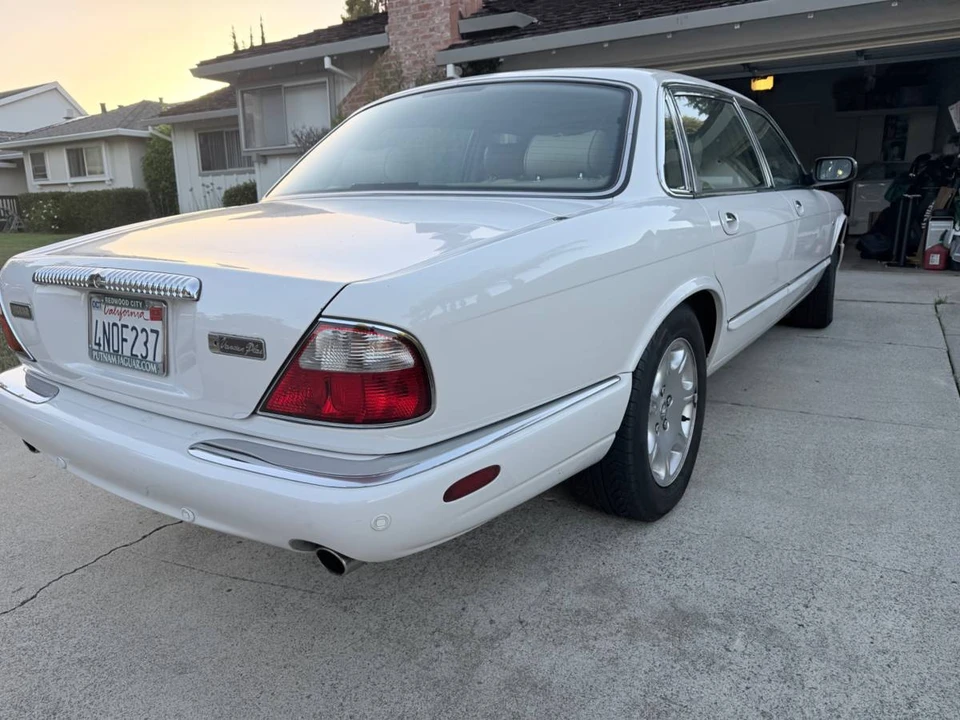 2001 Jaguar X308 XJ - Image 6 of 19