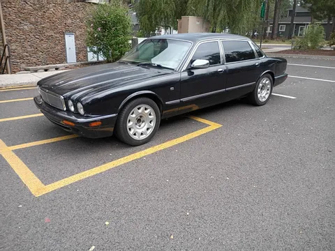 2001 Jaguar XJ8 Vanden Plas Supercharged