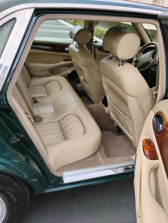 2001 Jaguar X308 XJ - Image 12 of 24