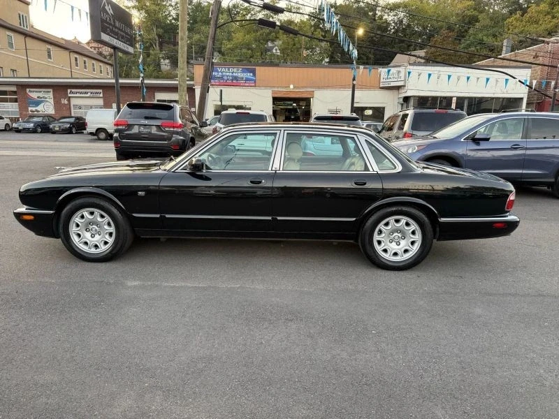 2001 Jaguar X308 XJ - Image 4 of 12
