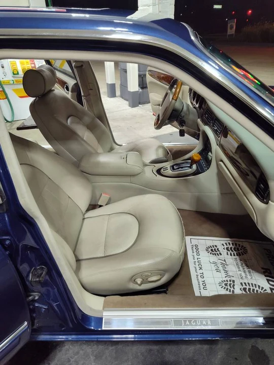 2001 Jaguar X308 XJ - Image 12 of 19