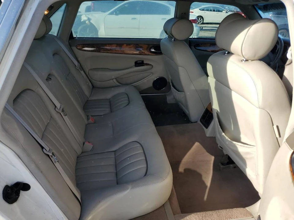 2001 Jaguar X308 XJ - Image 5 of 7