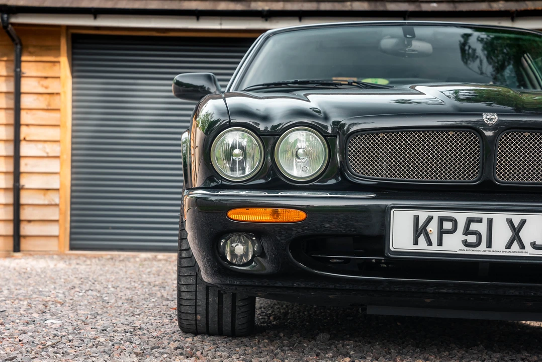 2001 Jaguar X308 XJR - Image 26 of 31