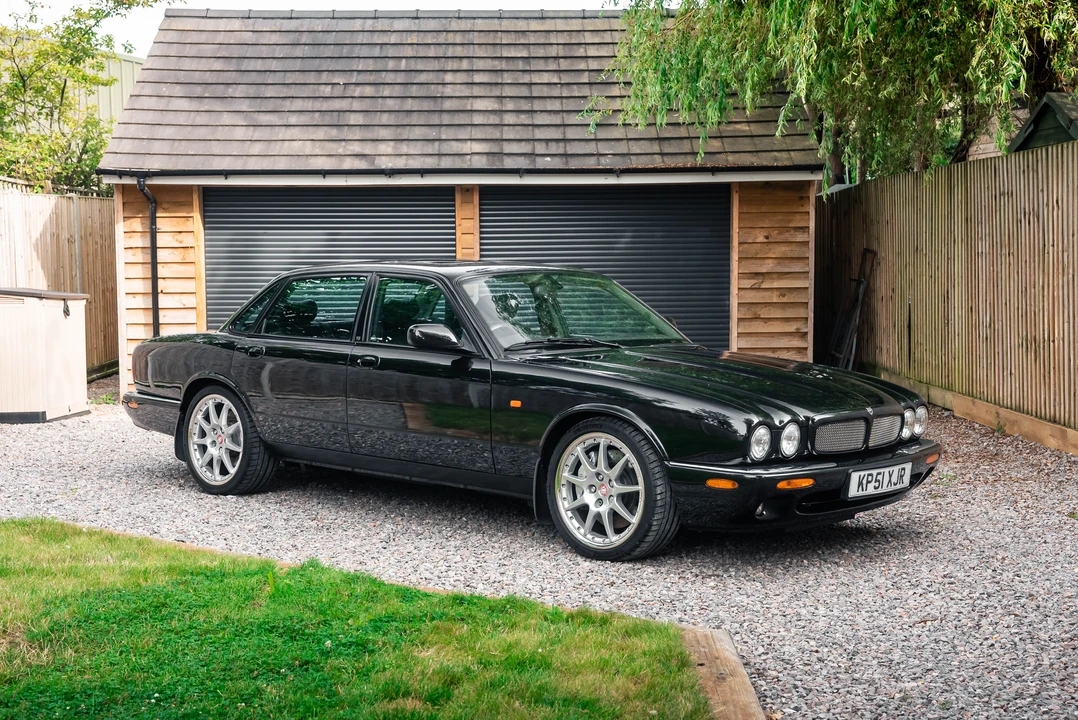 2001 Jaguar X308 XJR - Image 12 of 31